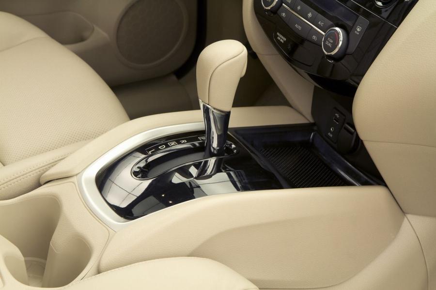  Nissan Rogue 2014 года  (фото 99 из 108)